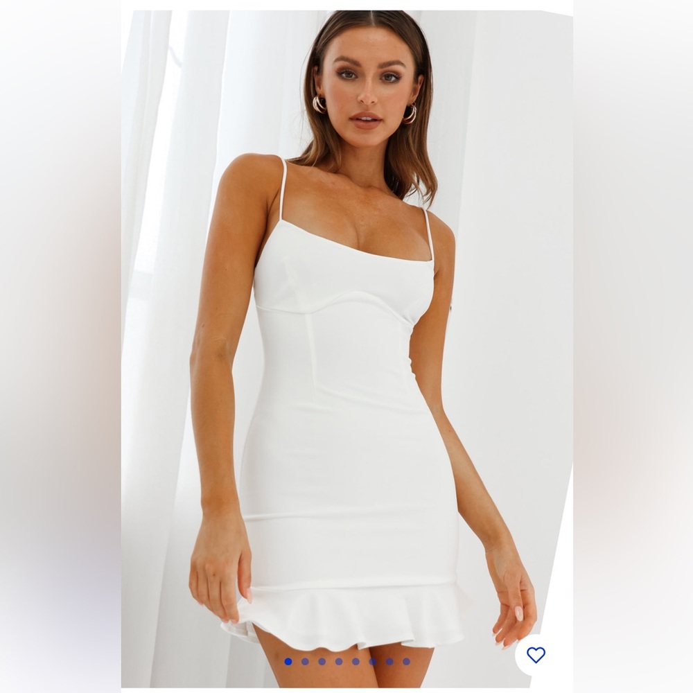 Selfie lezlie white dress